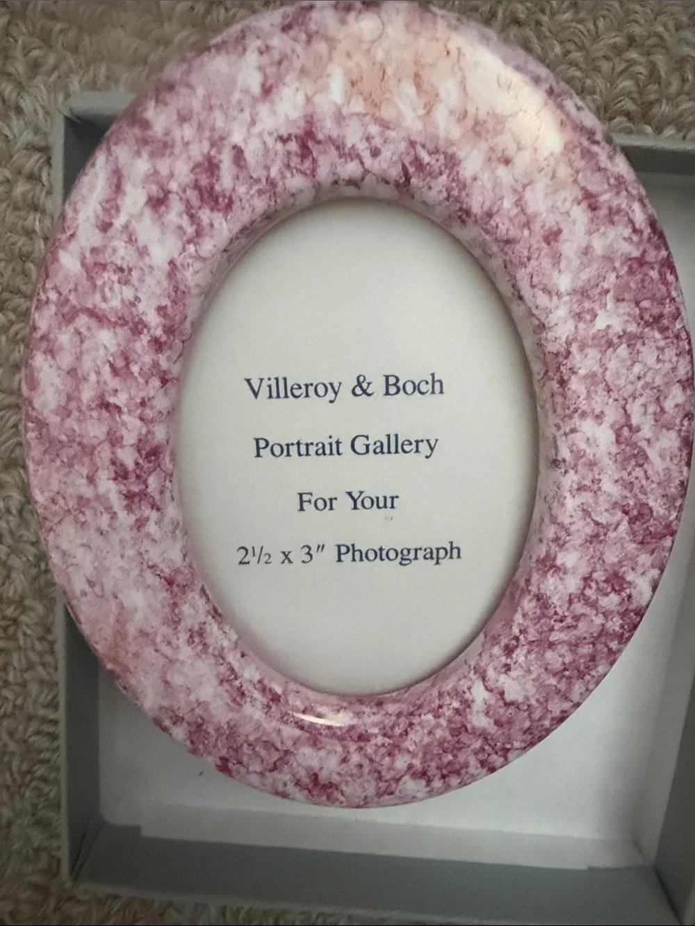 Villeroy & Boch Marbleized Pink and Cream Oval Photo Frame set of 4